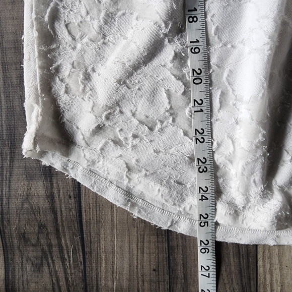 Lucky Brand white flowy top - Picture 6 of 8